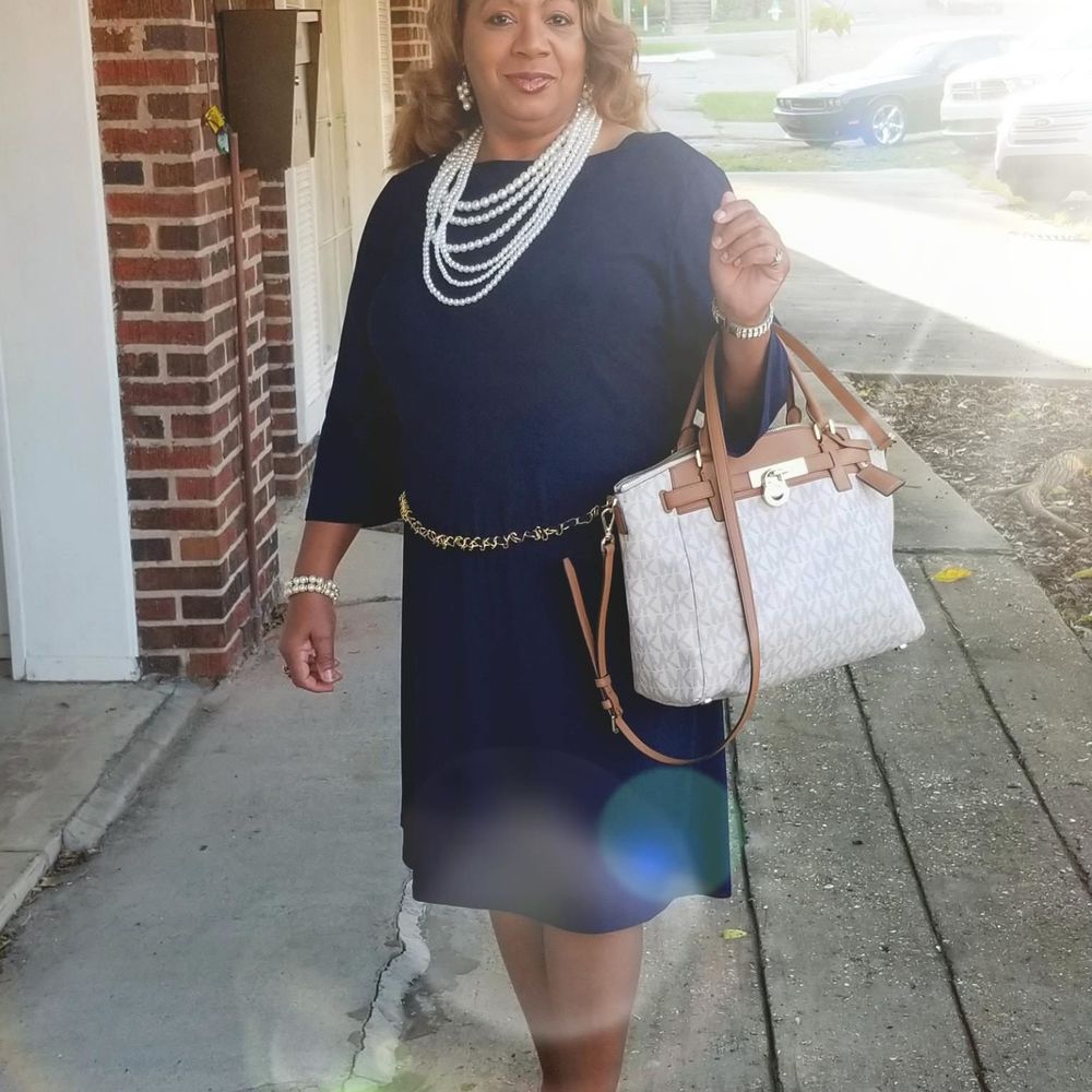 Meet your Posher, Alice